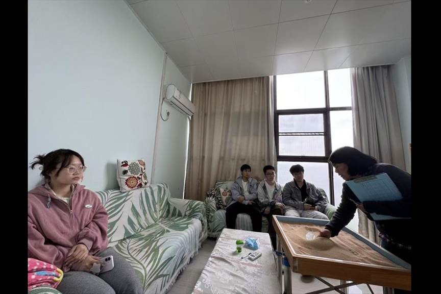 c84ff8e4569d3b1d5ed90a15a51bb503